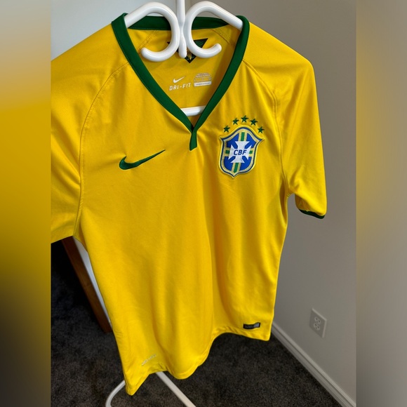 Nike Brazil World Cup 2014 soccer jersey - Picture 1 of 4
